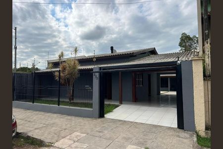 Casa para alugar com 200m², 2 quartos e 2 vagas Casa para alugar com 200m², 2 quartos e 2 vagasFachada