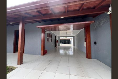 Casa para alugar com 200m², 2 quartos e 2 vagas Casa para alugar com 200m², 2 quartos e 2 vagasÁrea externa