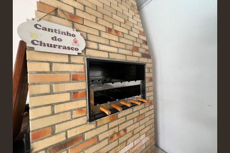 Casa para alugar com 200m², 2 quartos e 2 vagas Casa para alugar com 200m², 2 quartos e 2 vagasChurrasqueira