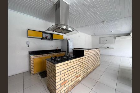 Casa para alugar com 200m², 2 quartos e 2 vagas Casa para alugar com 200m², 2 quartos e 2 vagasChurrasqueira