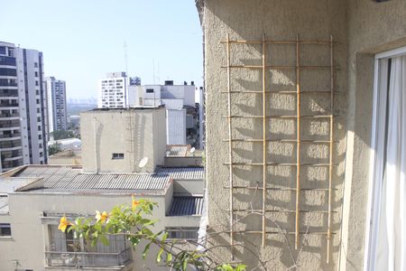 Apartamento à venda com 150m², 3 quartos e 2 vagasVaranda 