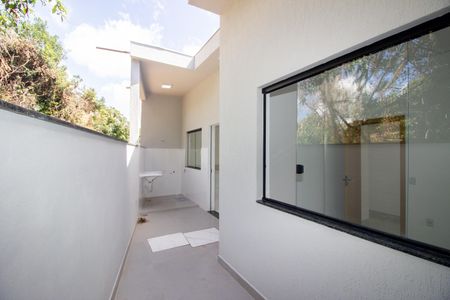 Casa à venda com 70m², 3 quartos e 1 vagaCozinha e Área de Serviço