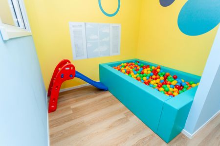 Apartamento à venda com 37m², 2 quartos e sem vaga Apartamento à venda com 37m², 2 quartos e sem vagaBrinquedoteca