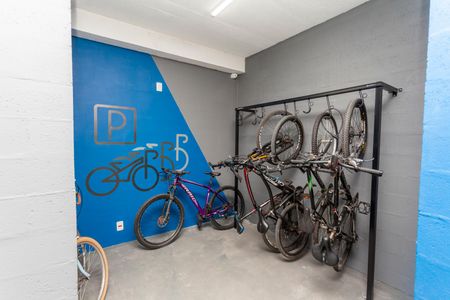 Apartamento à venda com 37m², 2 quartos e sem vaga Apartamento à venda com 37m², 2 quartos e sem vagaBicicletário