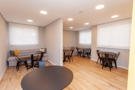 Apartamento à venda com 37m², 2 quartos e sem vaga Apartamento à venda com 37m², 2 quartos e sem vagaÁrea comum - Salão de festas