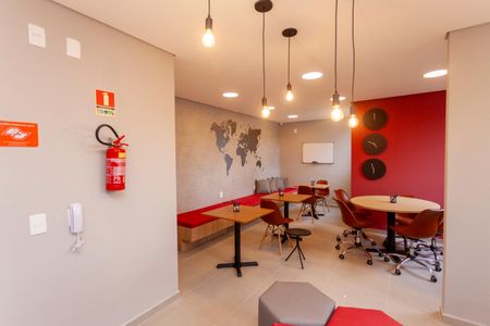 Apartamento à venda com 37m², 2 quartos e sem vaga Apartamento à venda com 37m², 2 quartos e sem vagaCoworking