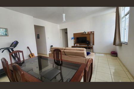 Apartamento para alugar com 90m², 3 quartos e sem vagaSala 