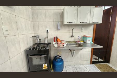 Apartamento para alugar com 90m², 3 quartos e sem vagaCozinha 