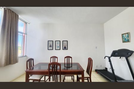 Apartamento para alugar com 90m², 3 quartos e sem vagaSala 