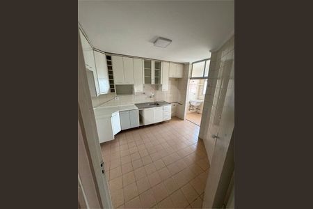Apartamento à venda com 2 quartos, 64m² em Jardim Lourdes, São Paulo