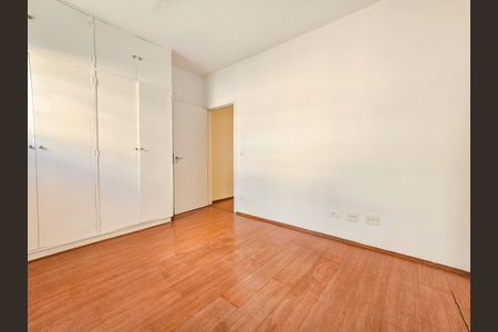 Casa à venda com 140m², 4 quartos e 2 vagasSuite 1