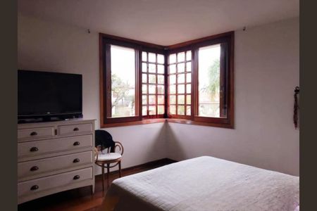 Casa à venda com 370m², 3 quartos e 4 vagas