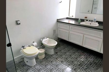 Casa à venda com 370m², 3 quartos e 4 vagas