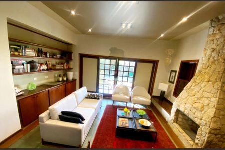 Casa à venda com 3 quartos, 370m² em Adalgisa, Osasco
