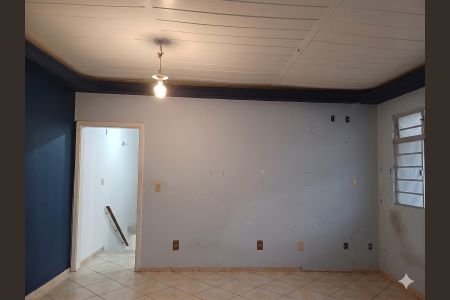 Casa para alugar com 400m², 3 quartos e 2 vagas Casa para alugar com 400m², 3 quartos e 2 vagasQuarto