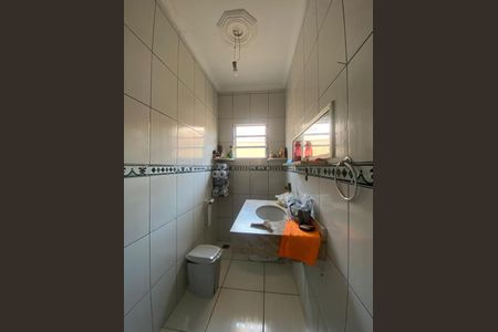 Casa para alugar com 400m², 3 quartos e 2 vagas Casa para alugar com 400m², 3 quartos e 2 vagasBanheiro