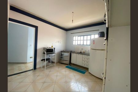 Casa para alugar com 400m², 3 quartos e 2 vagas Casa para alugar com 400m², 3 quartos e 2 vagasCozinha