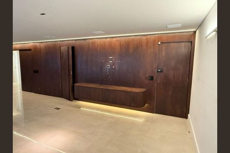 Apartamento à venda com 2 quartos, 158m² em Cerqueira César, São Paulo