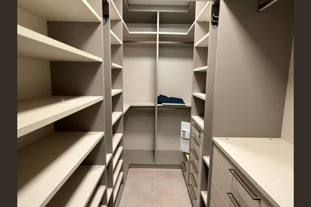 Apartamento à venda com 2 quartos, 158m² em Cerqueira César, São Paulo