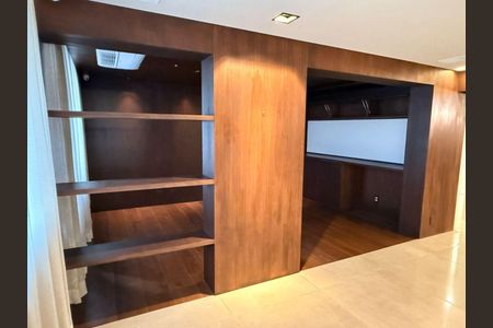 Apartamento à venda com 2 quartos, 158m² em Cerqueira César, São Paulo