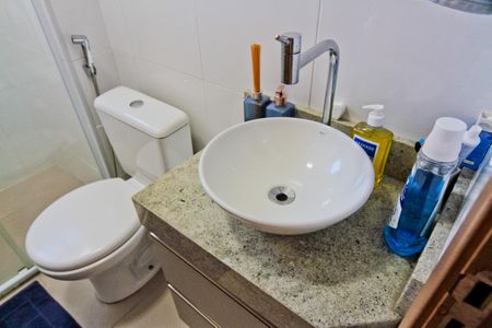 Apartamento para alugar com 44m², 2 quartos e 1 vaga Apartamento para alugar com 44m², 2 quartos e 1 vagaBanheiro