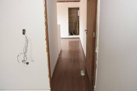 Corredor de casa para alugar com 2 quartos, 60m² em Jardim São Bento Novo, Embu das Artes