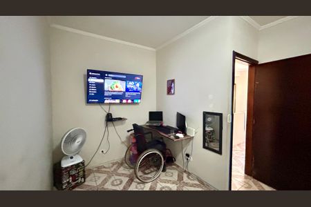 Casa à venda com 235m², 3 quartos e 3 vagasQuarto 2