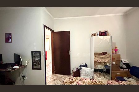 Casa à venda com 235m², 3 quartos e 3 vagasQuarto 2