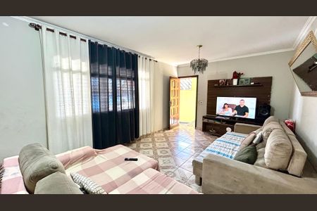Sala de casa à venda com 3 quartos, 235m² em Jardim Valeria, Guarulhos