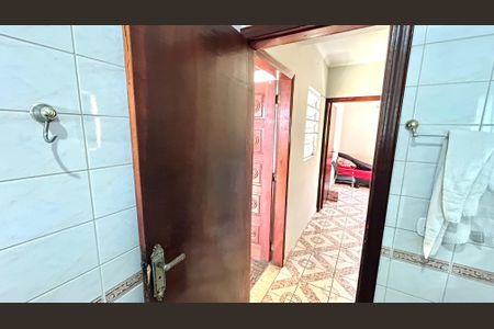 Casa à venda com 235m², 3 quartos e 3 vagasBanheiro 1