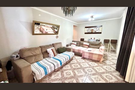 Casa à venda com 235m², 3 quartos e 3 vagasSala