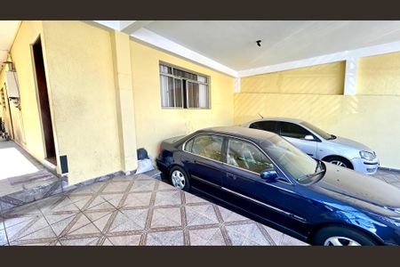 Casa à venda com 235m², 3 quartos e 3 vagasChurrasqueira