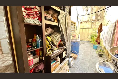 Casa à venda com 235m², 3 quartos e 3 vagasÁrea de Serviço