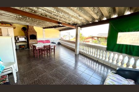 Casa à venda com 235m², 3 quartos e 3 vagasChurrasqueira