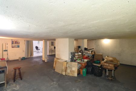 Casa à venda com 147m², 2 quartos e 4 vagas