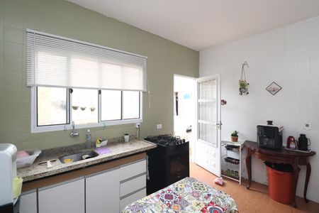 Casa à venda com 147m², 2 quartos e 4 vagas Casa à venda com 147m², 2 quartos e 4 vagasCozinha