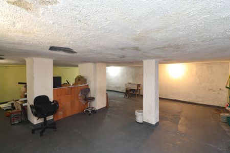 Casa à venda com 147m², 2 quartos e 4 vagas