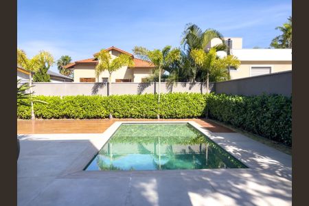 Casa de condomínio à venda com 450m², 3 quartos e 6 vagas Casa de condomínio à venda com 450m², 3 quartos e 6 vagasFoto 04