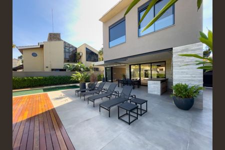 Casa de condomínio à venda com 450m², 3 quartos e 6 vagas Casa de condomínio à venda com 450m², 3 quartos e 6 vagasFoto 07