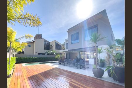 Casa de condomínio à venda com 450m², 3 quartos e 6 vagas Casa de condomínio à venda com 450m², 3 quartos e 6 vagasFoto 06