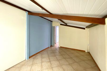 Casa à venda com 171m², 3 quartos e 5 vagas Casa à venda com 171m², 3 quartos e 5 vagasCasa 2 – Sala de Estar