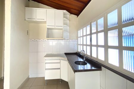 Casa à venda com 171m², 3 quartos e 5 vagas Casa à venda com 171m², 3 quartos e 5 vagasCasa 2 – Cozinha