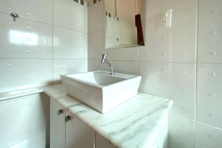 Casa à venda com 171m², 3 quartos e 5 vagas Casa à venda com 171m², 3 quartos e 5 vagasCasa 2 – Banheiro da Suite 1