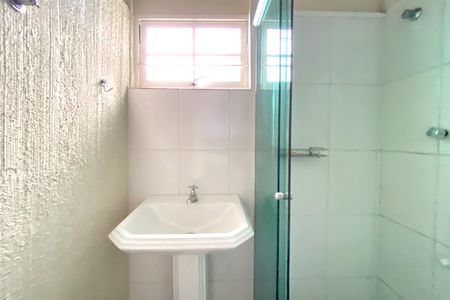 Casa à venda com 171m², 3 quartos e 5 vagas Casa à venda com 171m², 3 quartos e 5 vagasCasa 2 – Banheiro