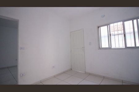 Casa para alugar com 2 quartos, 85m² em Parque Sao Rafael, São Paulo