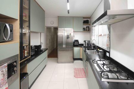 Casa à venda com 200m², 3 quartos e 3 vagas