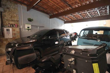 Casa à venda com 200m², 3 quartos e 3 vagas