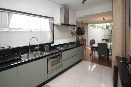 Casa à venda com 200m², 3 quartos e 3 vagas