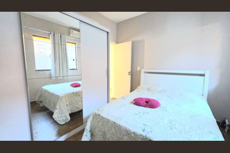 Casa à venda com 240m², 3 quartos e 3 vagas