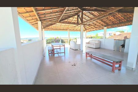 Casa à venda com 240m², 3 quartos e 3 vagas